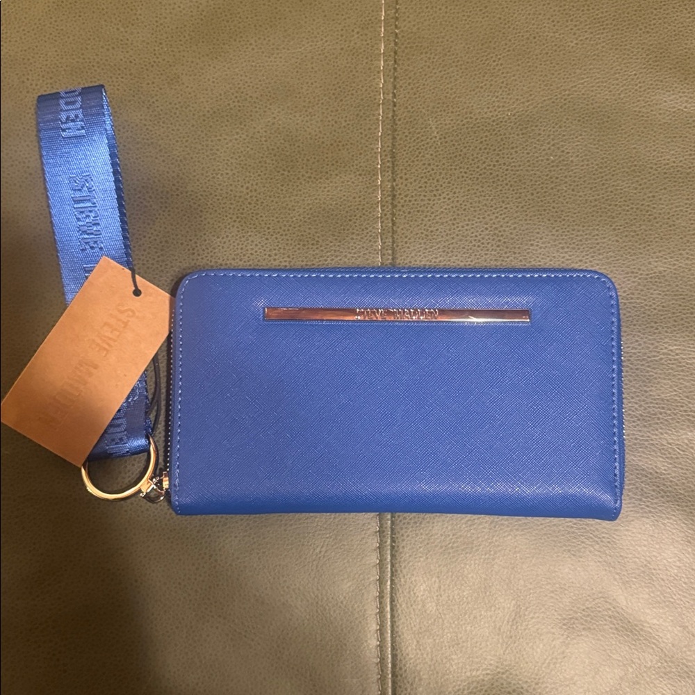 NWT Steve Madden Royal Blue Wristlet Wallet